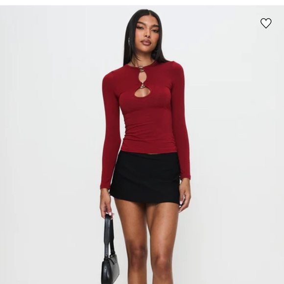 Orlaith Cut Out Long Sleeve Top Burgundy - Picture 2 of 8